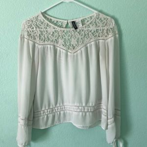 Super cute white silk lace long sleeve shirt